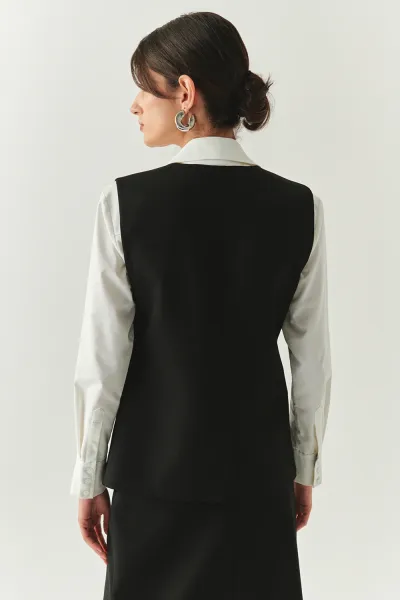 V Yaka Cep Görünümlü Astarlı Düz Regular Siyah Yelek