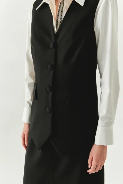 V Yaka Cep Görünümlü Astarlı Düz Regular Siyah Yelek