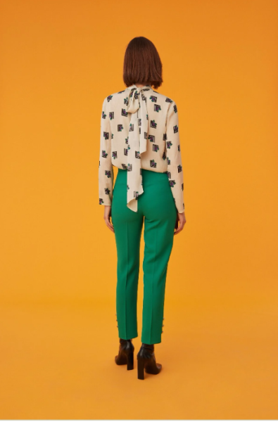 Dik Yakalı Desenli Bluz