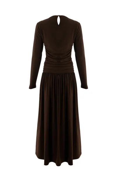 Bisiklet Yaka Uzun Kollu Drapeli Slim Fit Midi Örme Kahve Elbise