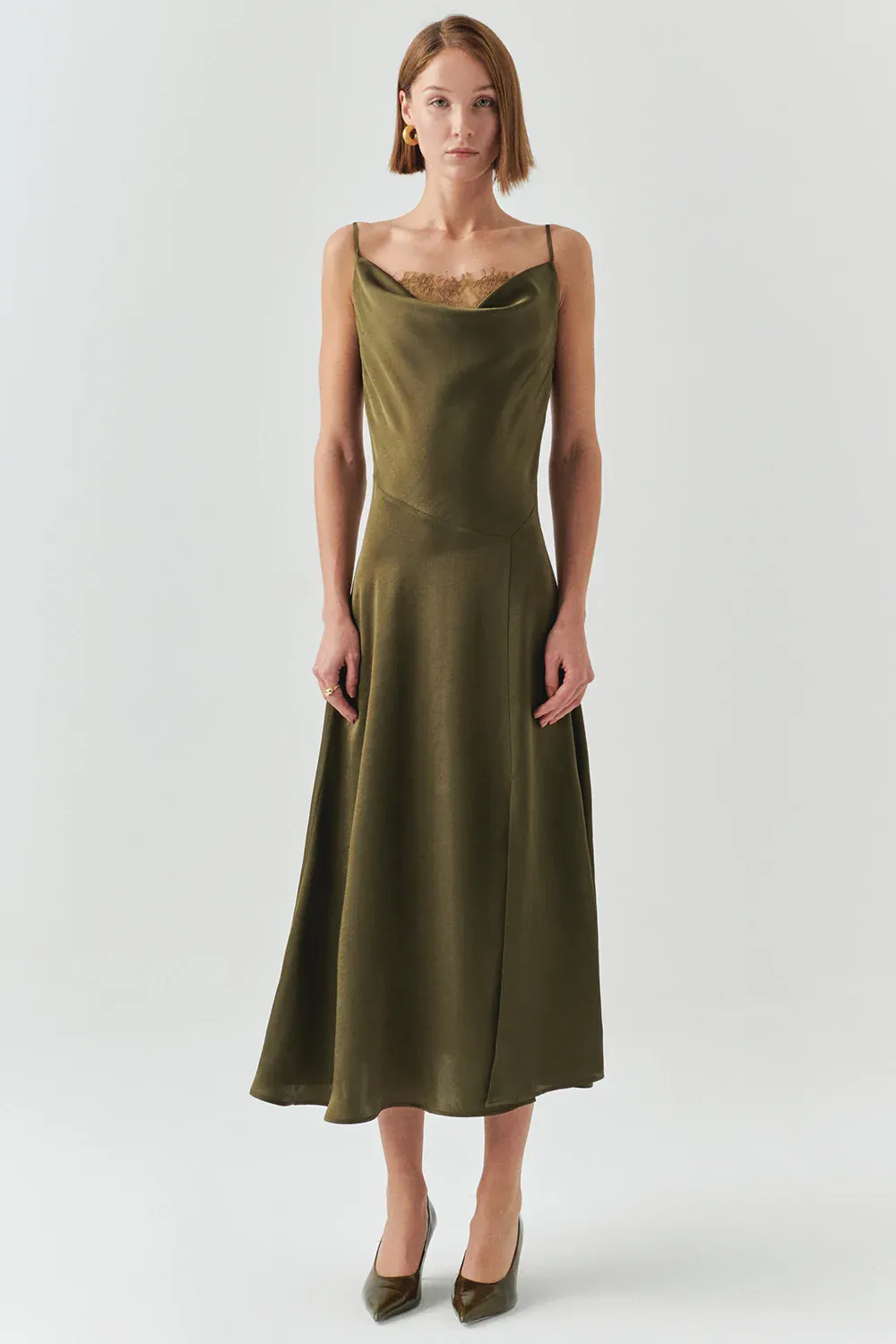 Dantel Detaylı Askılı Regular Saten Midi Haki Elbise