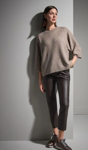 FONKSİYONEL YAKALI PULLU KAHVERENGİ TRİKO KAZAK