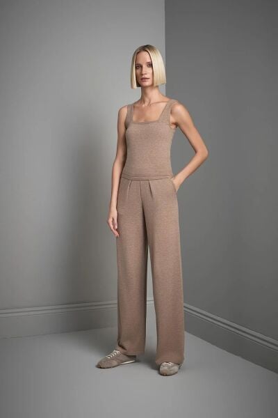 PİLELİ BOL PAÇA BEJ TRİKO PANTOLON