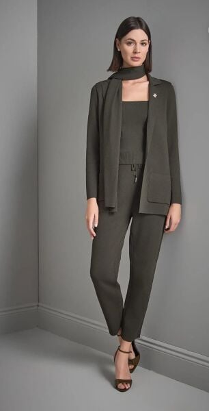 ATKI VE BROŞ DETAYLI BOL KESİM YEŞİL TRİKO BLAZER CEKET