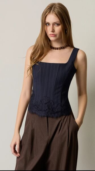 Dantelli çizgili korse