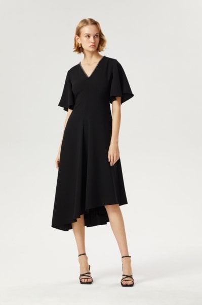 İşleme detaylı Elbise