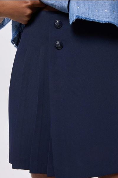 Yüksek Belli Pilili Şort