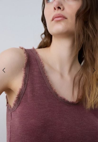 Temel kolsuz üst bluz