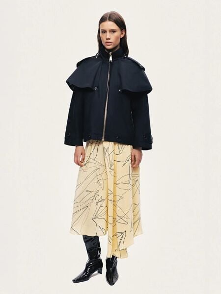 PELERİN DETAYLI KAPÜŞONLU TRENÇKOT