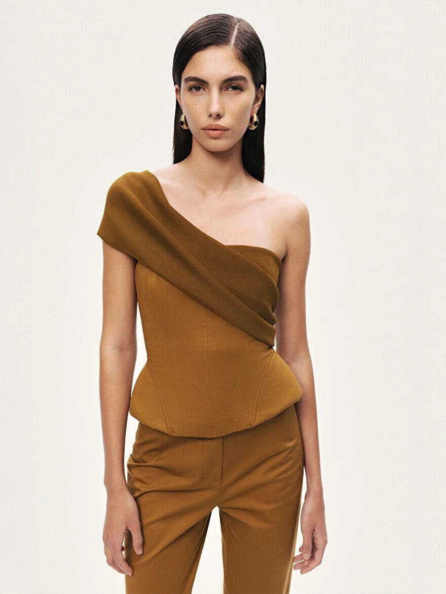 TEK OMUZ DETAYLI BÜSTİYER