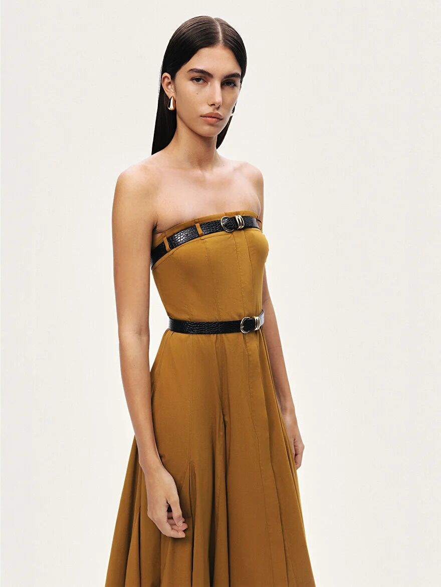 ÇİFT KEMERLİ STRAPLEZ MİDİ ELBİSE