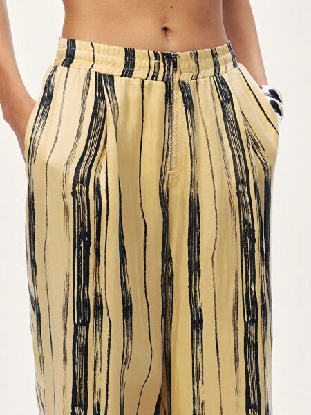 DÖKÜMLÜ DESENLİ PANTOLON