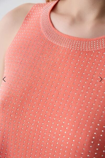 Tamamen yapay elmaslarla kaplı kolsuz üst