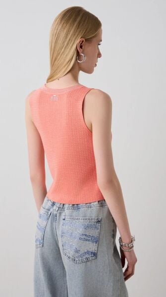 Tamamen yapay elmaslarla kaplı kolsuz üst