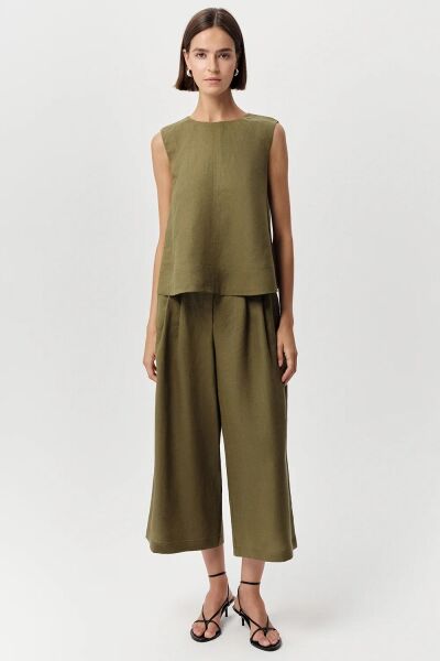 Bisiklet Yaka Kolsuz Arkası Düğmeli Regular Keten Bluz