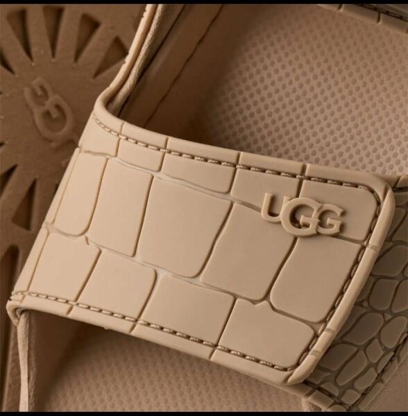 UGG GOLDENGLOW KABARTMALI TOPUKSUZ SANDALETLER