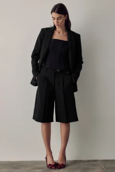 KARE YAKA KORSE DETAY BÜSTİYER SİYAH-VANİLYA