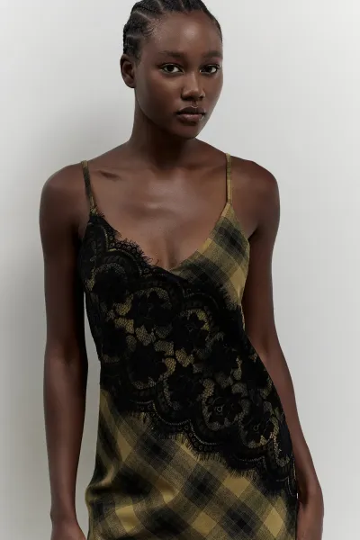 DANTELLİ EKOSE ASİMETRİK ELBİSE ZEYTİN-YEŞİL