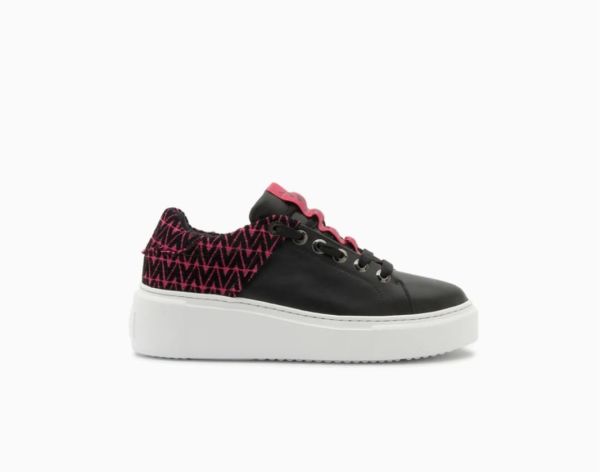 Valentino Sneaker