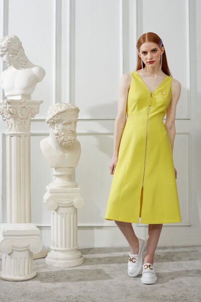 Önden Fermuarlı Elbise