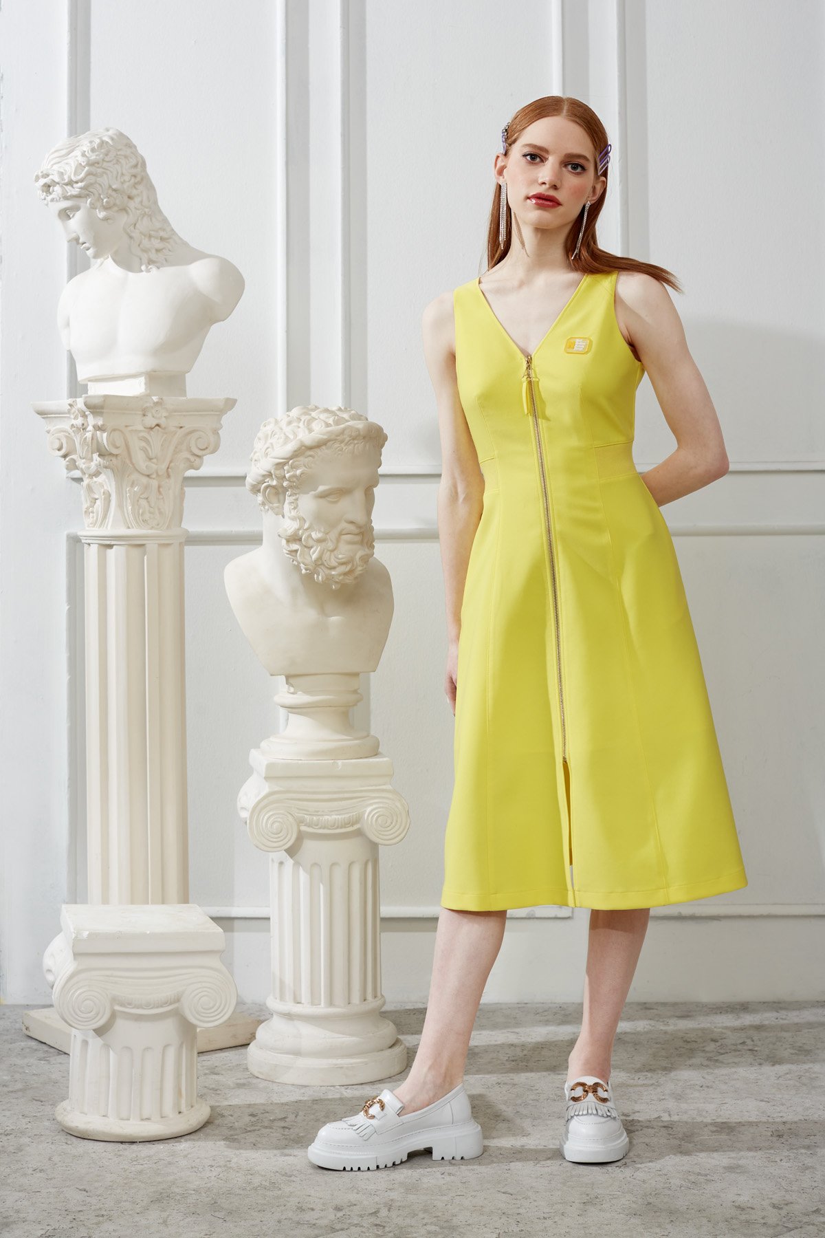 Önden Fermuarlı Elbise