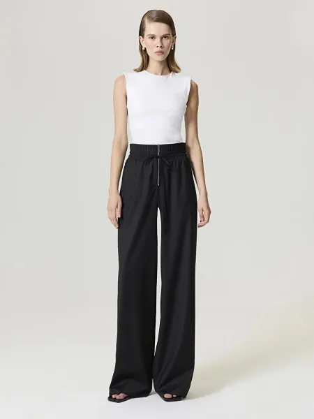 Elastik Bel ve Bağcık Detaylı Pantolon-Siyah