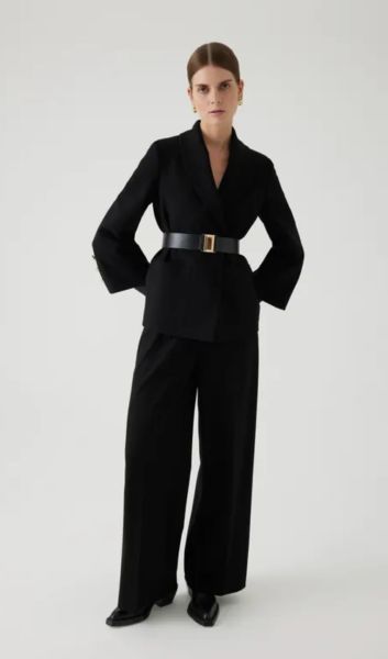 Kemer Detaylı Geniş Cepli Regular Ceket