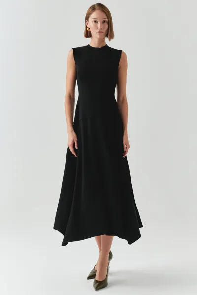Bisiklet Yaka Triko Garnili Asimetrik Kesim Slim Fit Midi Elbise-Siyah