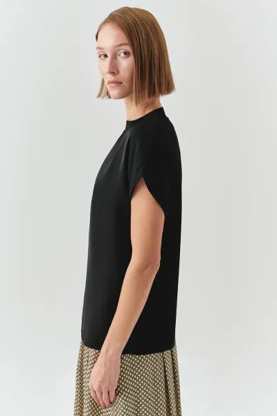 Bisiklet Yaka Düşük Kol Triko Garnili Regular Siyah Bluz