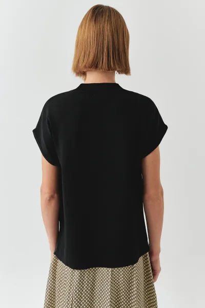 Bisiklet Yaka Düşük Kol Triko Garnili Regular Siyah Bluz